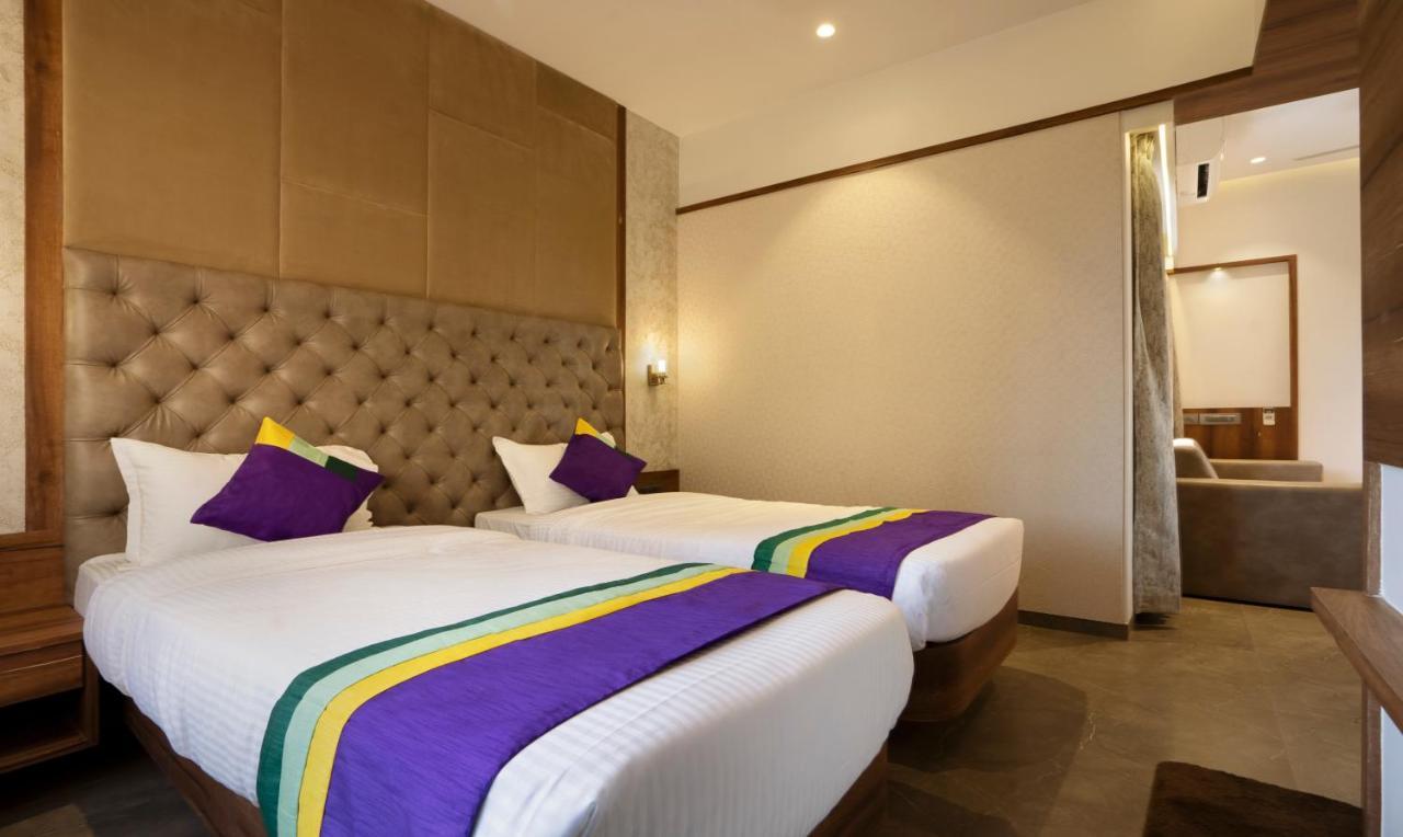 Treebo Premium Savera Inn Mumbai Exterior photo