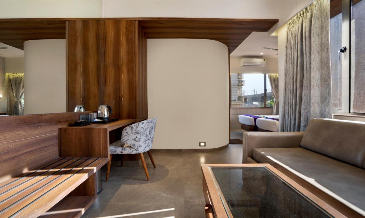 Treebo Premium Savera Inn Mumbai Exterior photo