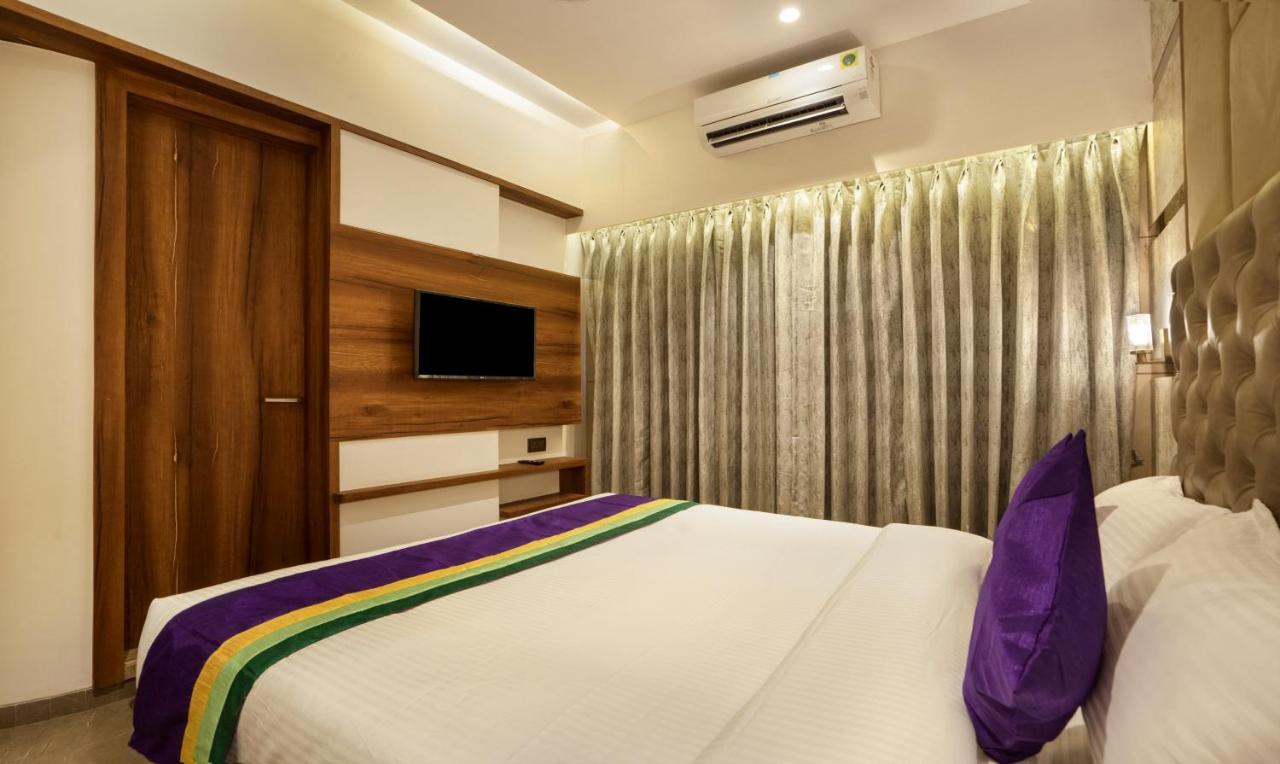Treebo Premium Savera Inn Mumbai Exterior photo